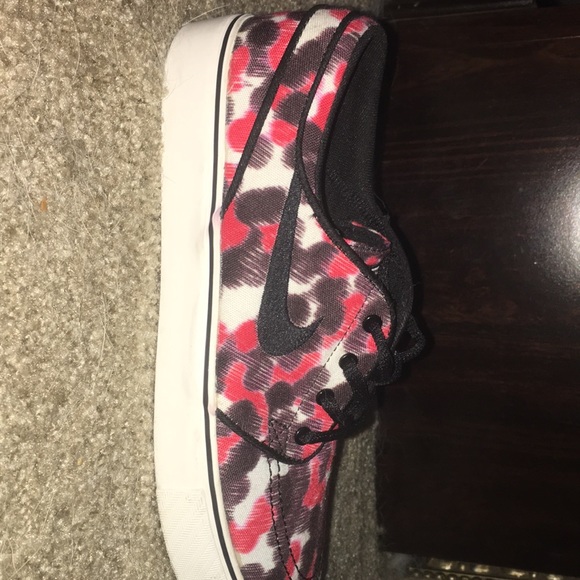 Nike Janoski - Picture 4 of 4